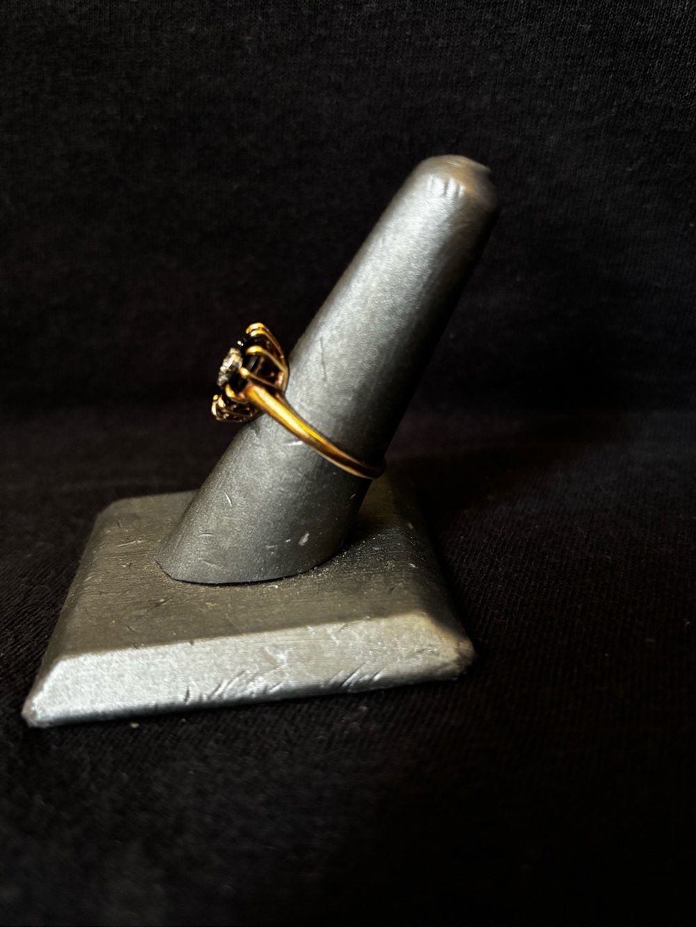 Vintage Art Deco gold Heart Ring Black Onyx and Diamond Heart Accent 10k - Picture 2 of 3